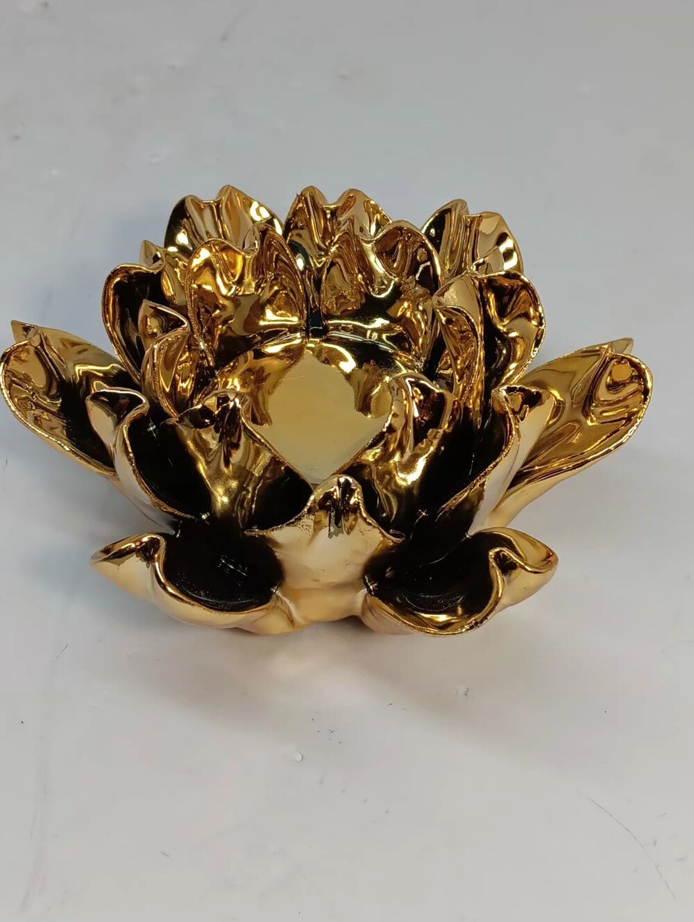 Porcelain Golden Lotus Flower Shaped Votive/Tea Light Holder